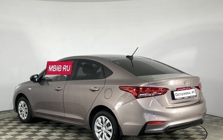 Hyundai Solaris II рестайлинг, 2018 год, 1 385 000 рублей, 17 фотография