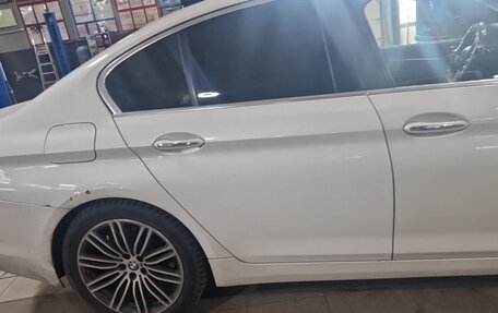 BMW 5 серия, 2018 год, 2 100 000 рублей, 4 фотография