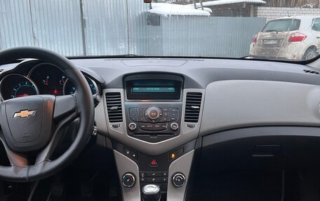 Chevrolet Cruze II, 2012 год, 530 000 рублей, 7 фотография