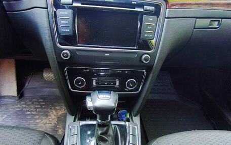 Skoda Superb III рестайлинг, 2011 год, 870 000 рублей, 11 фотография