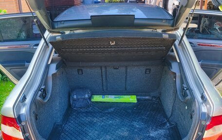 Skoda Superb III рестайлинг, 2011 год, 870 000 рублей, 4 фотография