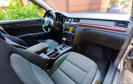 Skoda Superb III рестайлинг, 2011 год, 870 000 рублей, 9 фотография