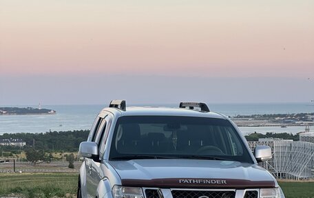 Nissan Pathfinder, 2011 год, 1 500 000 рублей, 2 фотография