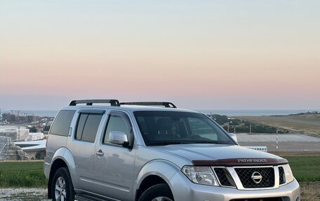 Nissan Pathfinder, 2011 год, 1 500 000 рублей, 5 фотография