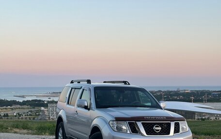 Nissan Pathfinder, 2011 год, 1 500 000 рублей, 3 фотография