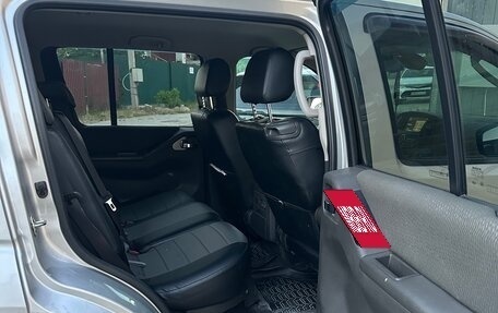 Nissan Pathfinder, 2011 год, 1 500 000 рублей, 17 фотография