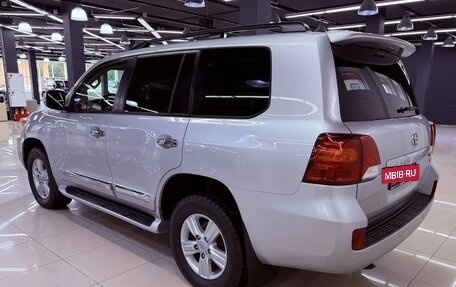 Toyota Land Cruiser 200, 2013 год, 3 199 000 рублей, 5 фотография