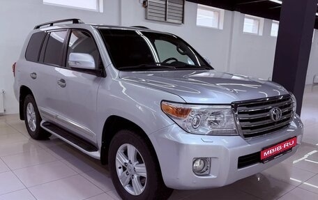 Toyota Land Cruiser 200, 2013 год, 3 199 000 рублей, 3 фотография
