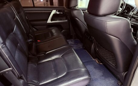 Toyota Land Cruiser 200, 2013 год, 3 199 000 рублей, 14 фотография