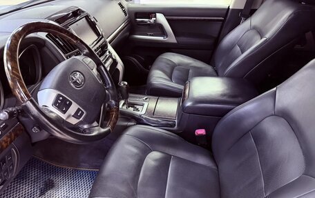 Toyota Land Cruiser 200, 2013 год, 3 199 000 рублей, 6 фотография