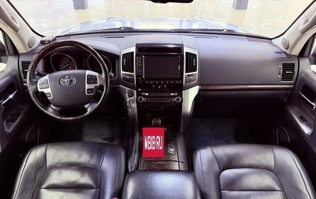 Toyota Land Cruiser 200, 2013 год, 3 199 000 рублей, 7 фотография