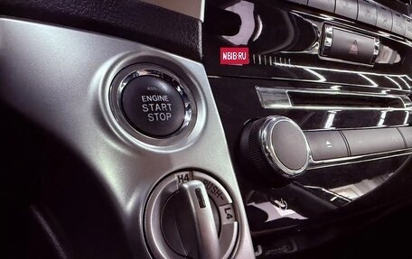 Toyota Land Cruiser 200, 2013 год, 3 199 000 рублей, 11 фотография