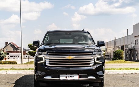 Chevrolet Suburban, 2023 год, 13 100 000 рублей, 3 фотография
