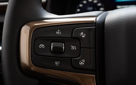 Chevrolet Suburban, 2023 год, 13 100 000 рублей, 17 фотография