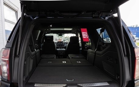 Chevrolet Suburban, 2023 год, 13 100 000 рублей, 30 фотография