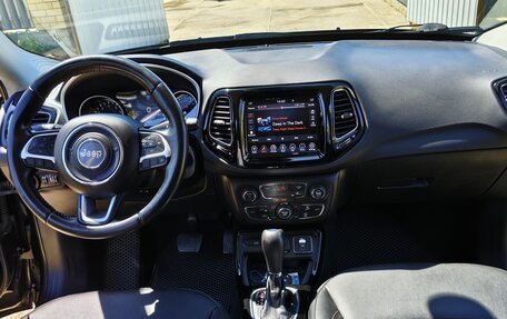 Jeep Compass II, 2020 год, 1 900 000 рублей, 13 фотография