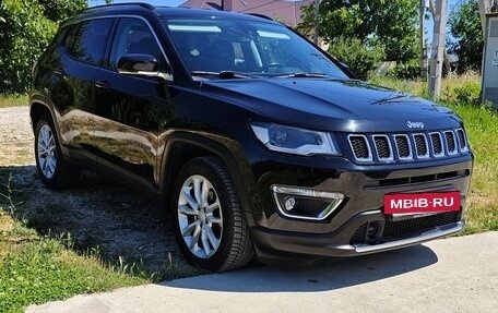 Jeep Compass II, 2020 год, 1 900 000 рублей, 3 фотография