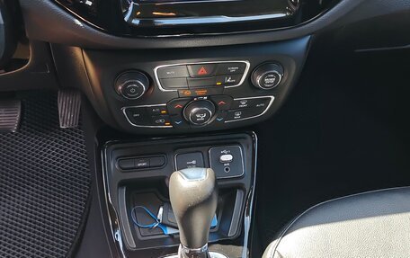 Jeep Compass II, 2020 год, 1 900 000 рублей, 24 фотография