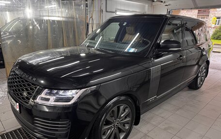 Land Rover Range Rover IV рестайлинг, 2021 год, 8 900 000 рублей, 2 фотография