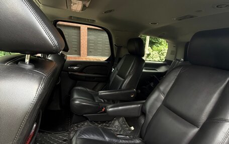 Cadillac Escalade III, 2007 год, 1 600 000 рублей, 8 фотография