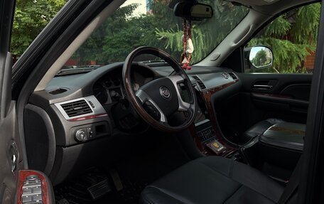Cadillac Escalade III, 2007 год, 1 600 000 рублей, 6 фотография