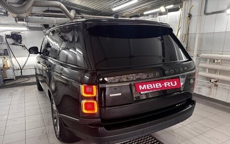 Land Rover Range Rover IV рестайлинг, 2021 год, 8 900 000 рублей, 4 фотография