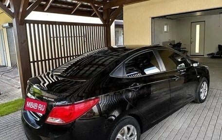 Hyundai Solaris II рестайлинг, 2014 год, 950 000 рублей, 2 фотография