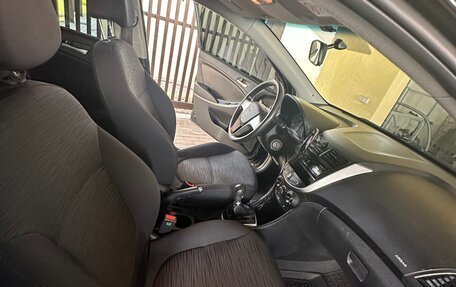Hyundai Solaris II рестайлинг, 2014 год, 950 000 рублей, 10 фотография
