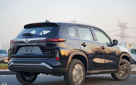 Toyota Urban Cruiser, 2026 год, 2 890 000 рублей, 3 фотография