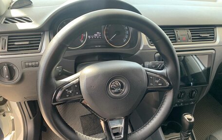 Skoda Rapid I, 2017 год, 1 089 000 рублей, 20 фотография