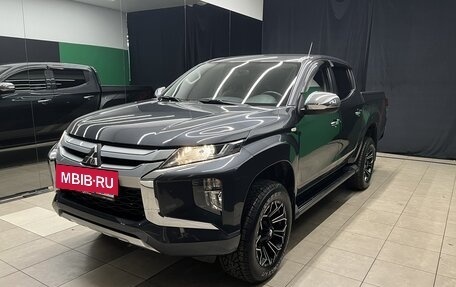 Mitsubishi L200 IV рестайлинг, 2023 год, 3 350 000 рублей, 3 фотография