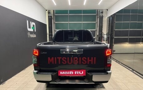 Mitsubishi L200 IV рестайлинг, 2023 год, 3 350 000 рублей, 5 фотография