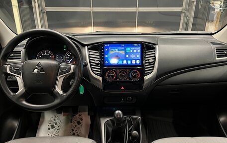 Mitsubishi L200 IV рестайлинг, 2023 год, 3 350 000 рублей, 18 фотография