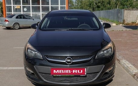 Opel Astra J, 2014 год, 780 000 рублей, 2 фотография