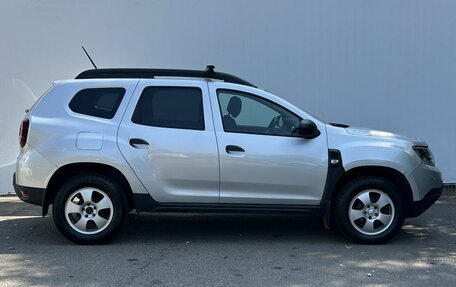 Renault Duster, 2022 год, 1 780 000 рублей, 4 фотография