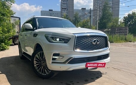 Infiniti QX80 I рестайлинг, 2021 год, 7 000 000 рублей, 2 фотография