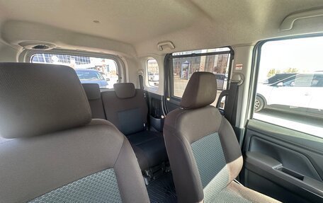 Toyota Roomy I, 2022 год, 1 200 000 рублей, 7 фотография