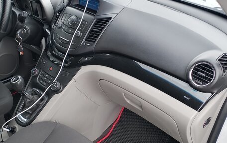 Chevrolet Orlando I, 2014 год, 1 199 000 рублей, 9 фотография
