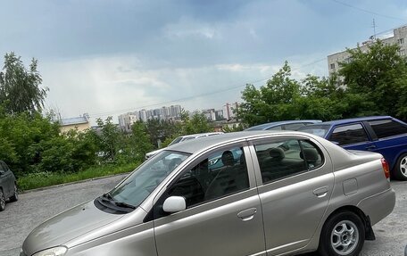 Toyota Platz, 2003 год, 500 000 рублей, 9 фотография