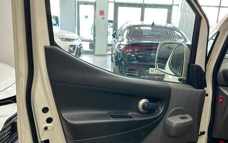 Nissan NV200, 2015 год, 1 900 000 рублей, 17 фотография