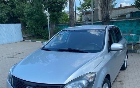 KIA cee'd I рестайлинг, 2010 год, 800 000 рублей, 1 фотография