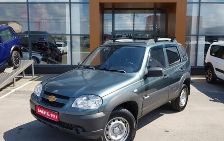 Chevrolet Niva I рестайлинг, 2015 год, 749 000 рублей, 1 фотография
