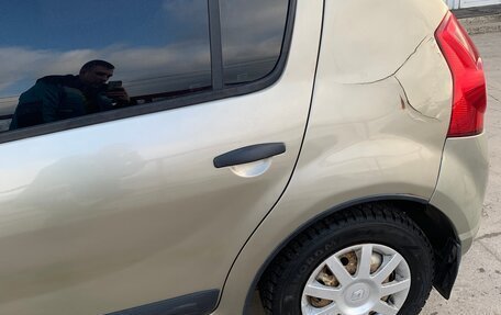 Renault Sandero I, 2010 год, 375 000 рублей, 3 фотография