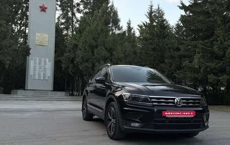 Volkswagen Tiguan II, 2019 год, 3 250 000 рублей, 2 фотография