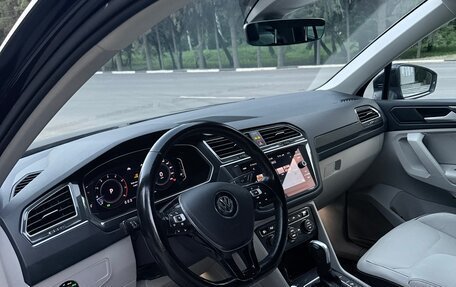Volkswagen Tiguan II, 2019 год, 3 250 000 рублей, 22 фотография