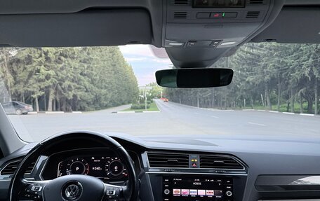 Volkswagen Tiguan II, 2019 год, 3 250 000 рублей, 24 фотография