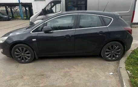 Opel Astra J, 2011 год, 600 000 рублей, 7 фотография