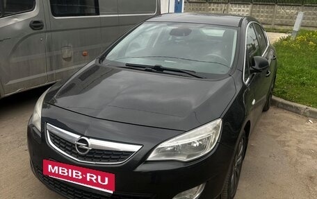 Opel Astra J, 2011 год, 600 000 рублей, 12 фотография