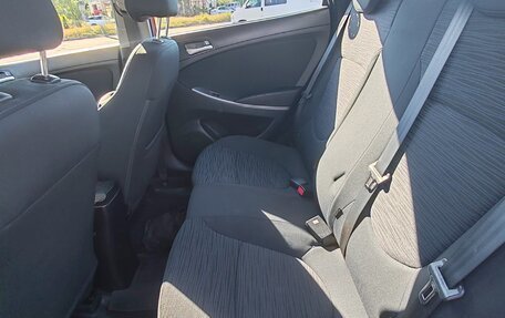 Hyundai Solaris II рестайлинг, 2014 год, 815 000 рублей, 9 фотография