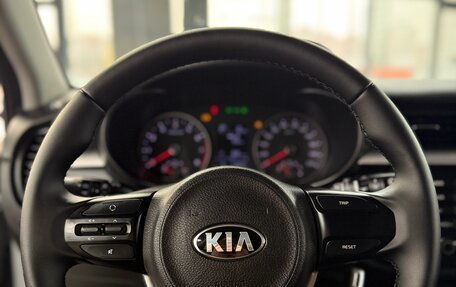 KIA Rio IV, 2018 год, 1 649 000 рублей, 9 фотография